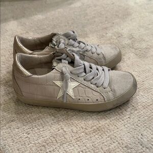 ShuShop Kids Sneakers in Cream and Gray